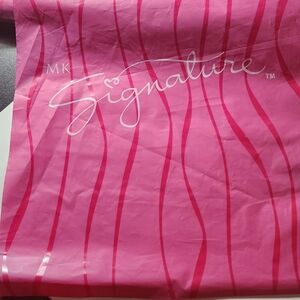 Mary Kay Pink Bags